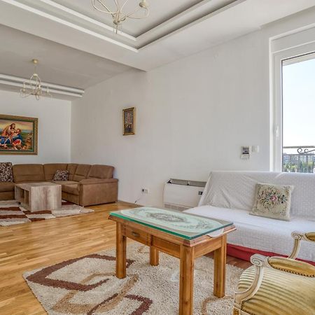 Apartman Marko พอดโกริกา ภายนอก รูปภาพ